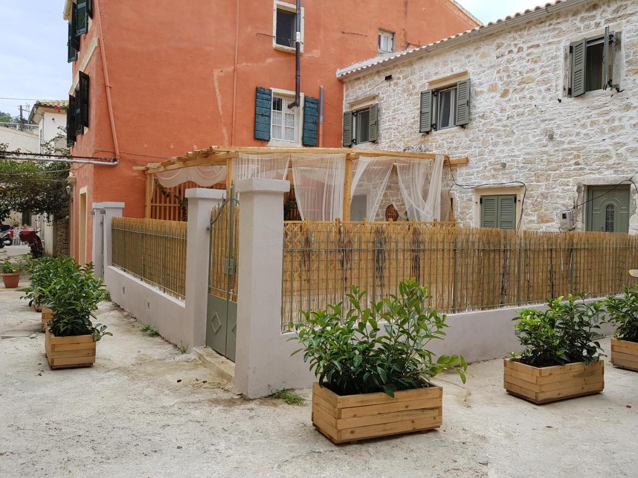 Paxos Fairytales Lovenest 2 Gaios Luaran gambar