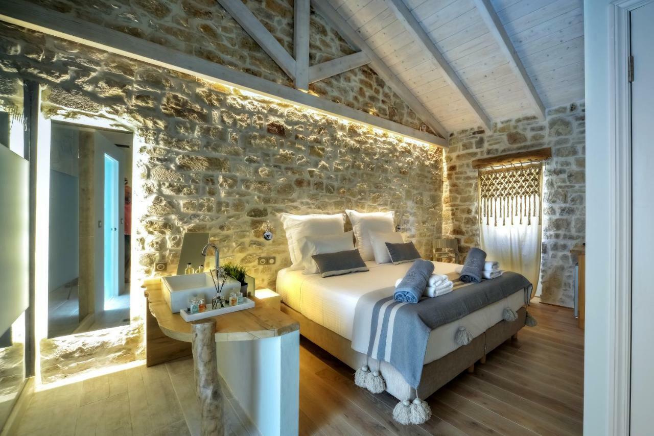 Paxos Fairytales Lovenest 2 Gaios Luaran gambar