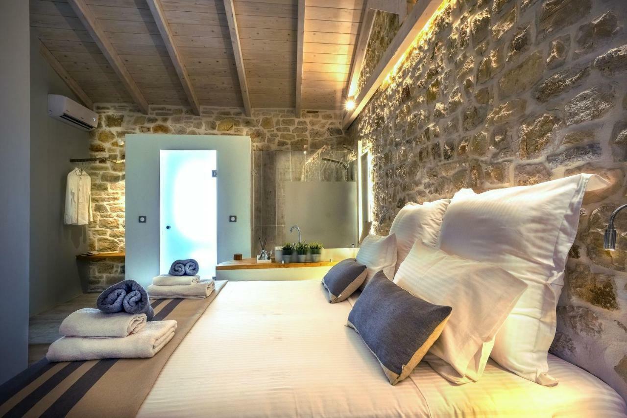 Paxos Fairytales Lovenest 2 Gaios Luaran gambar